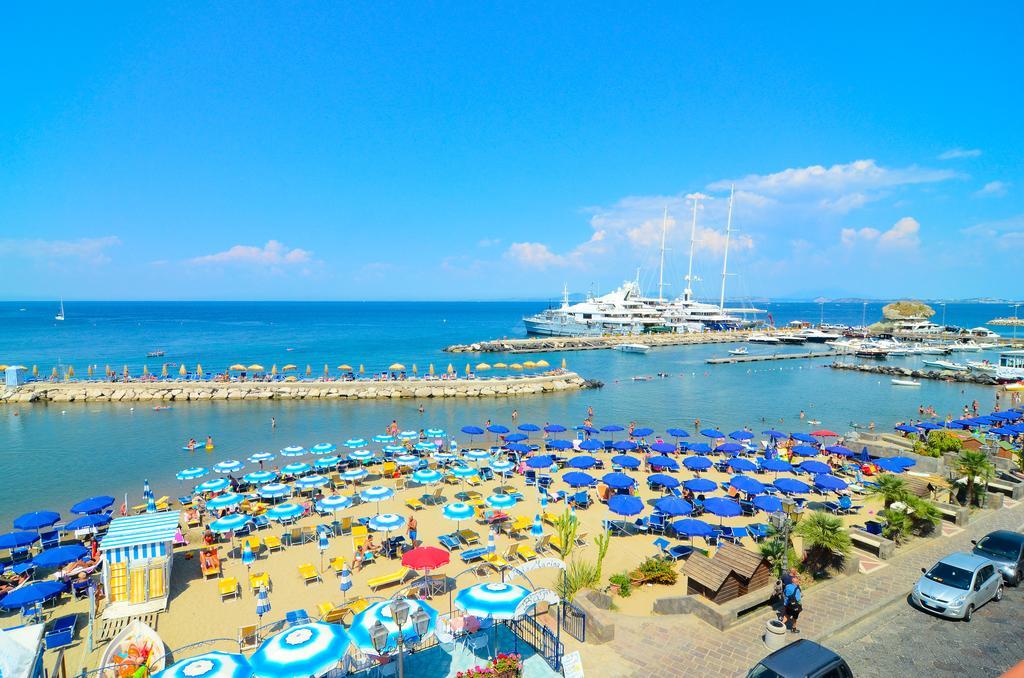Hotel Terme Marina Lacco Ameno  Exteriör bild
